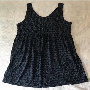 Old Navy maternity - Navy Blue Top